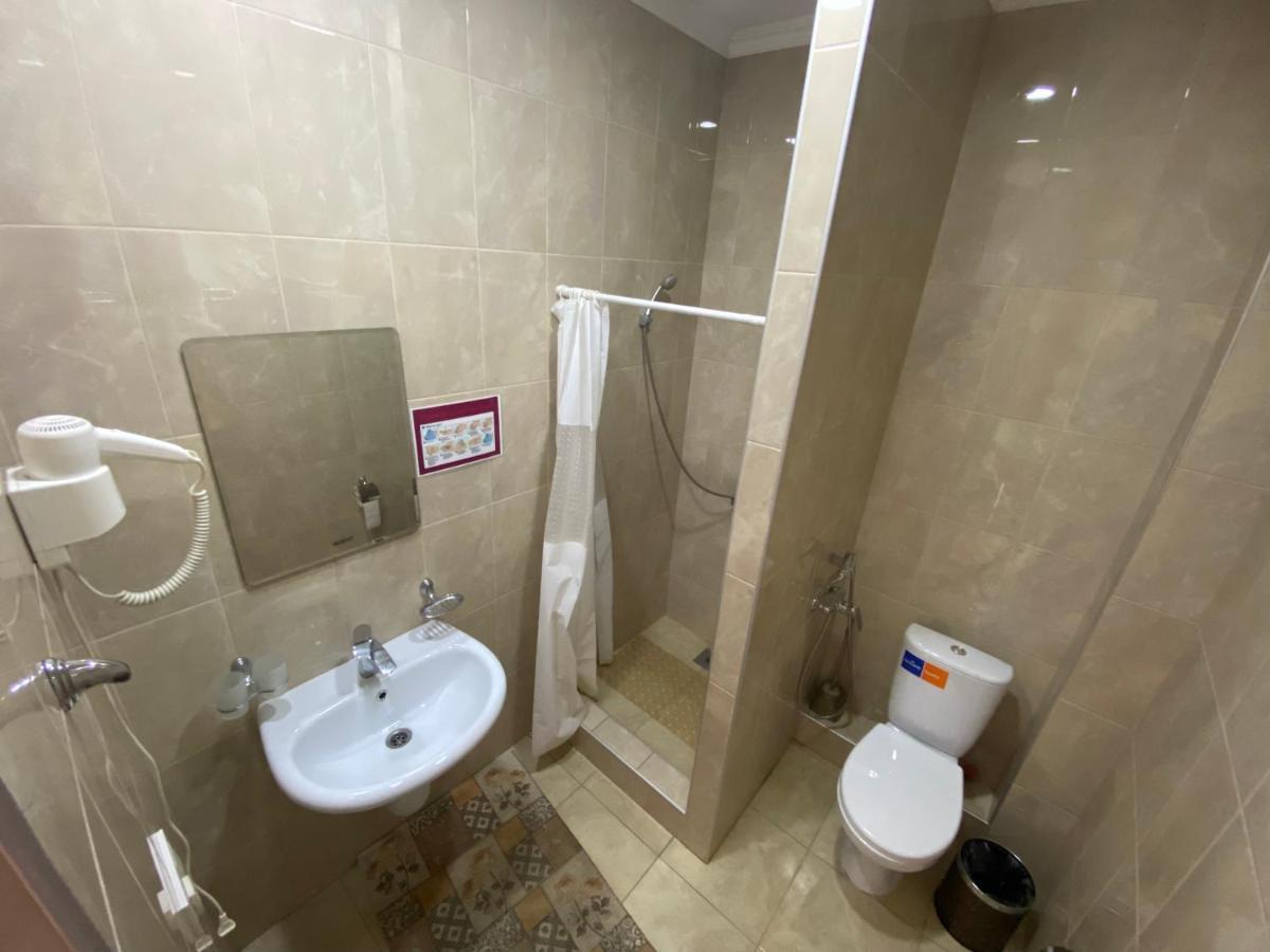 Azimut Hotel Balykchy ภายนอก รูปภาพ